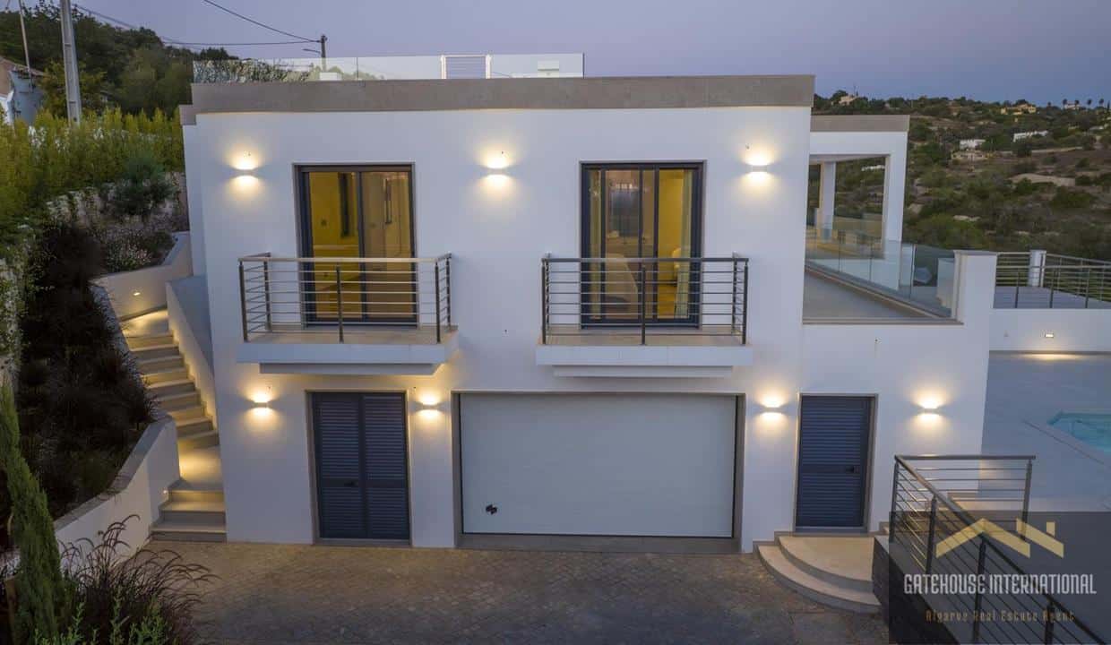 4 Bed Modern Villa In Loule Algarve With Coastal Views 98