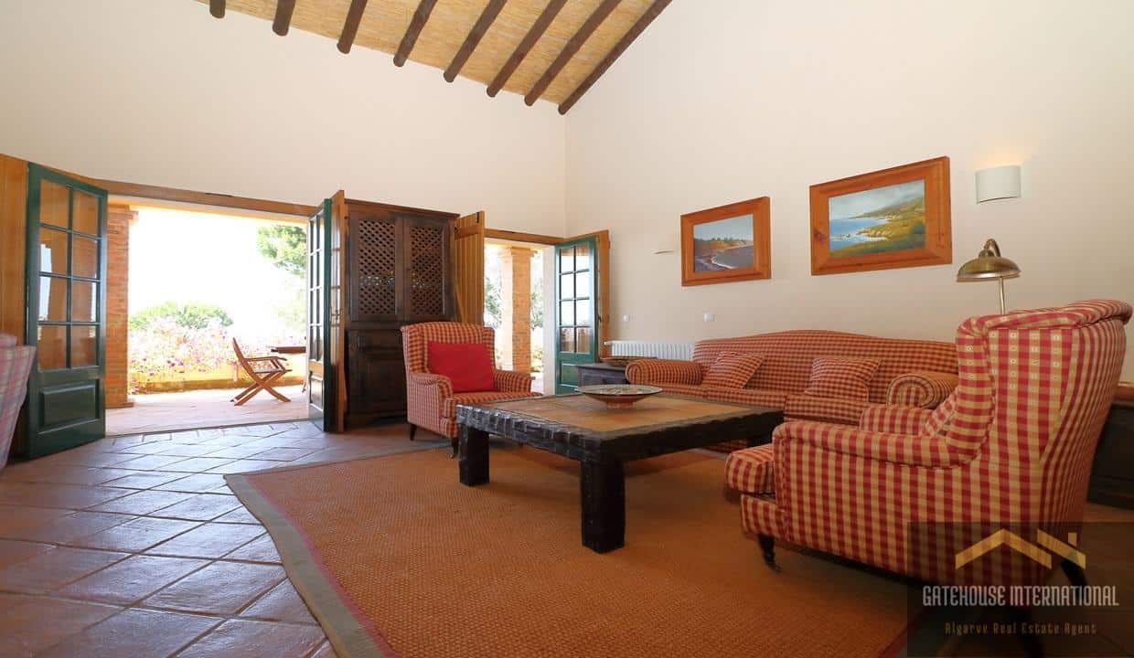 4 Bed Villa In Loule Algarve With Panoramic Views 3