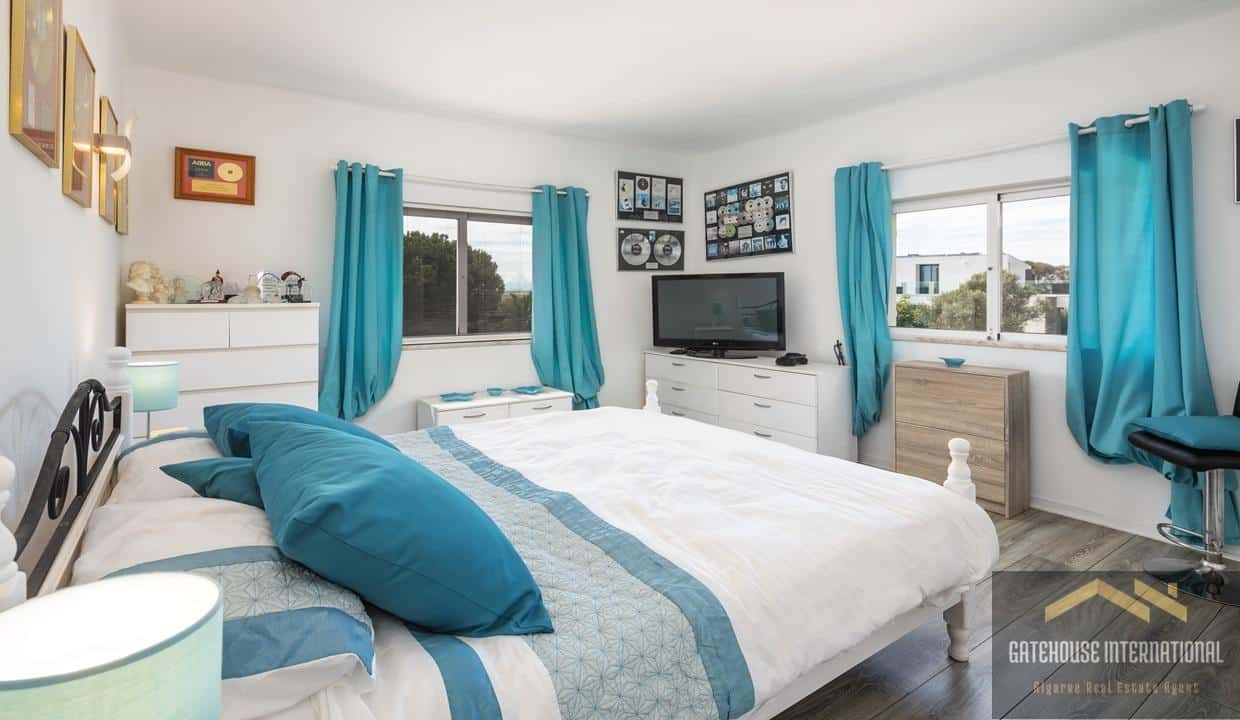 4 Bed Villa With Heated Pool In Carvoeiro Algarve677