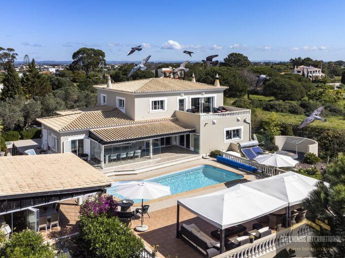 Villa met 4 slaapkamers en verwarmd zwembad in Carvoeiro Algarve800