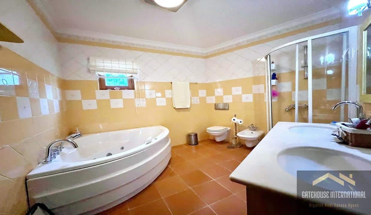5 Bed Villa With Pool In Sao Bras de Alportel Algarve 7