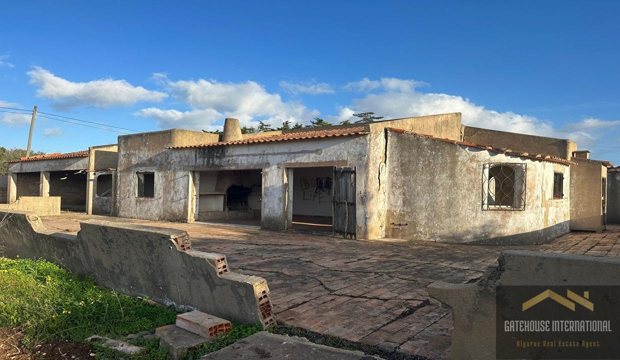 Detached Villa For Renovation With 8400m2 In Luz West Algarve9