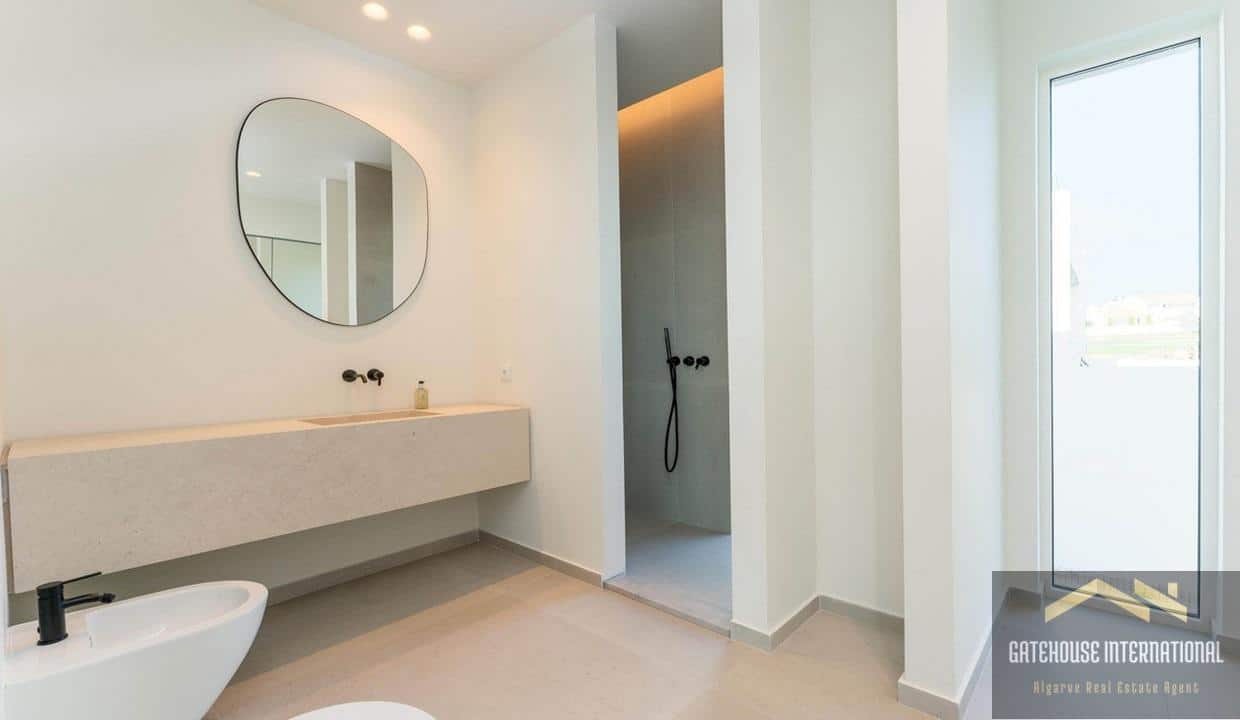 Modern 3 Bed Villa For Sale In Santa Barbara de Nexe Algarve 77