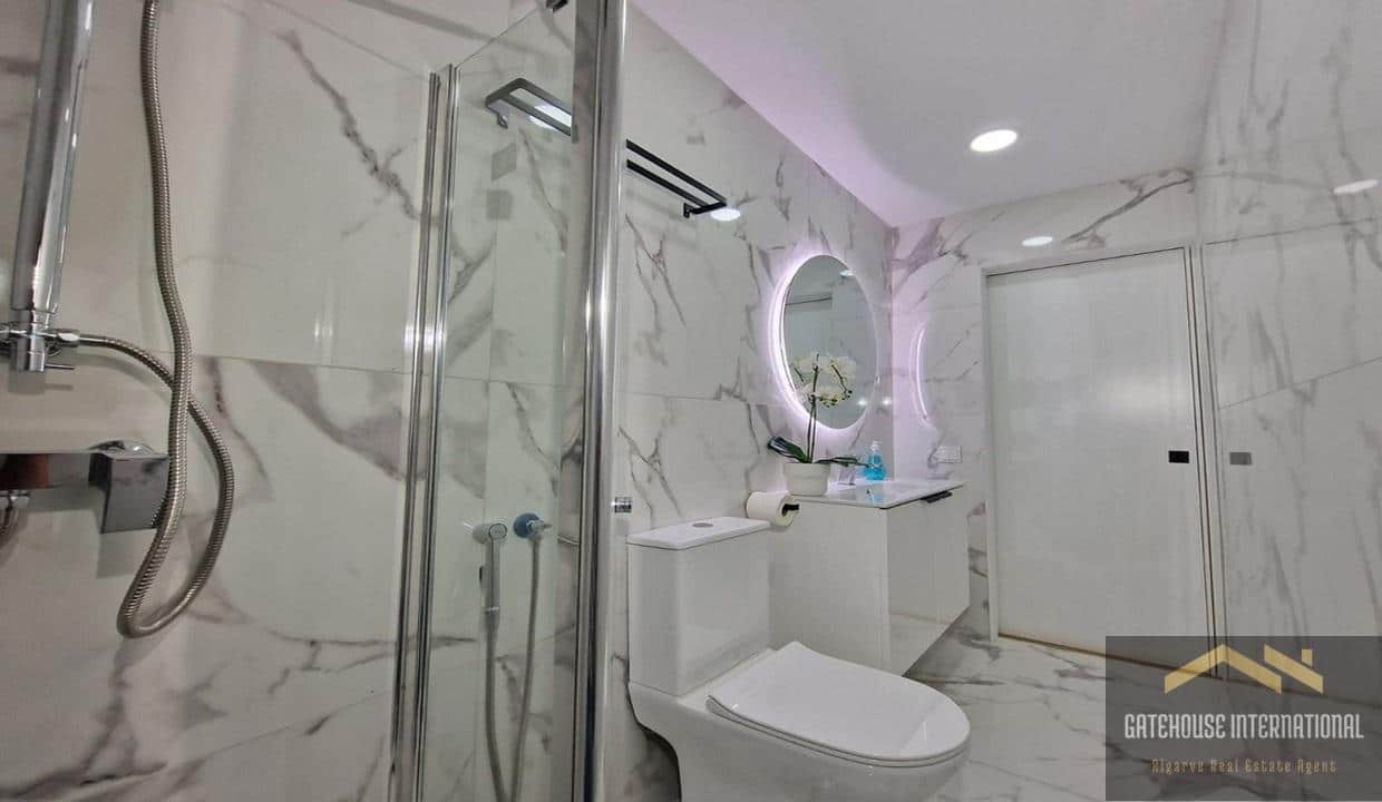 Renovated 2 Bedroom Apartment In Quarteira Algarve98