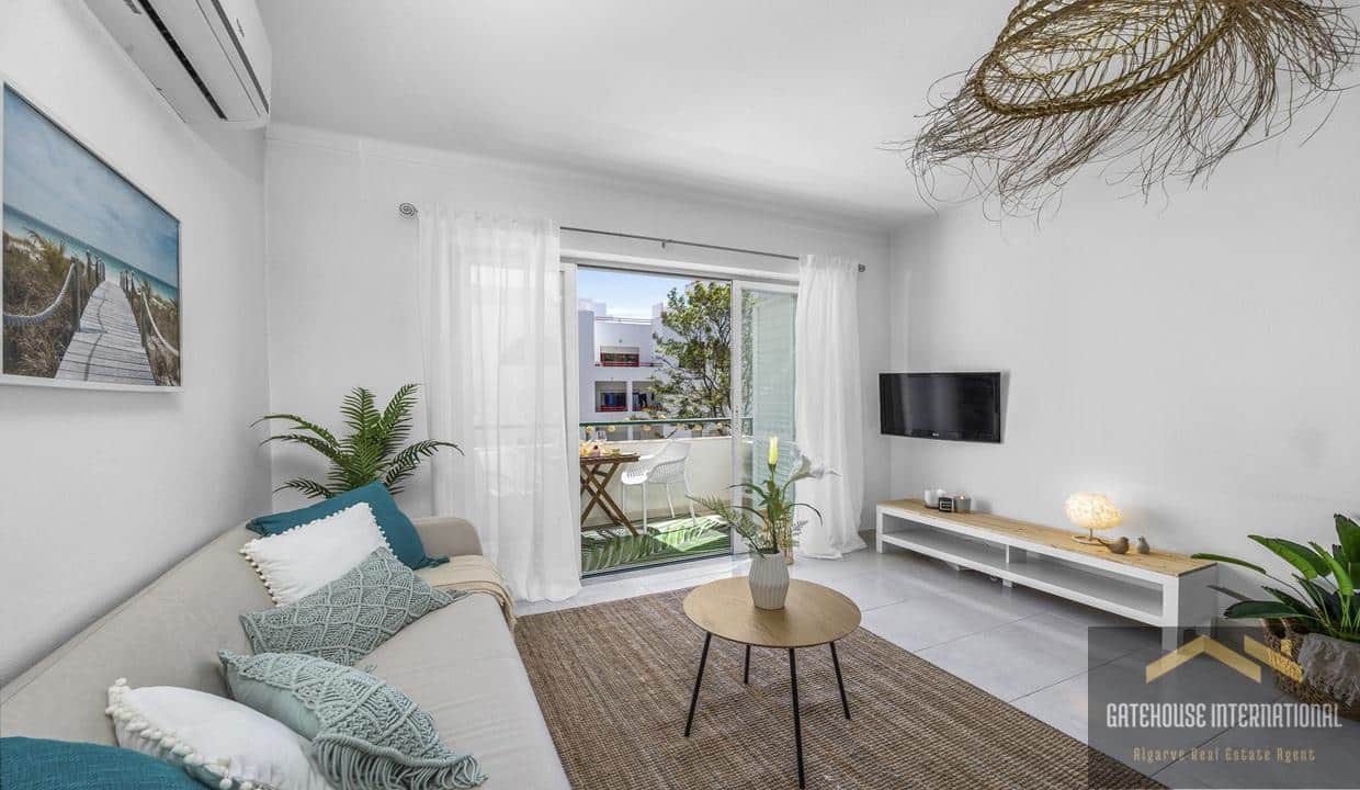 1 Bed Apartment Near The Sea In Quarteira Algarve 4
