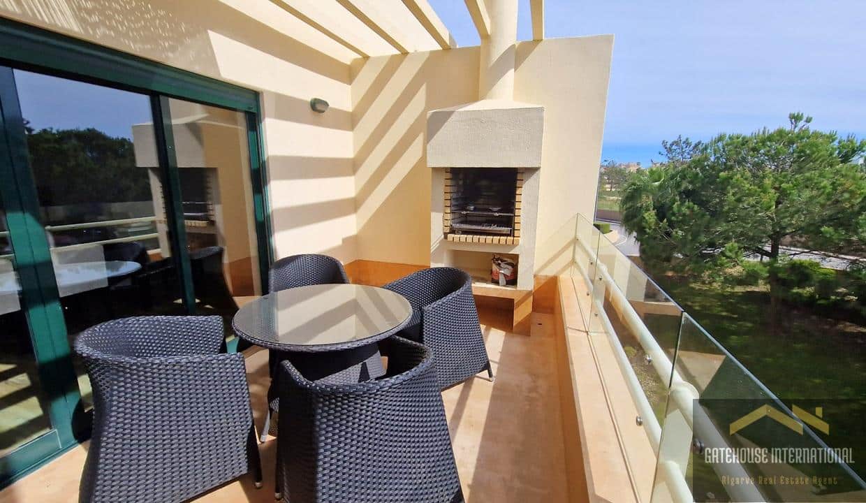 2 Bed Apartment Close To Gale Beach In Albufeira Algarve4