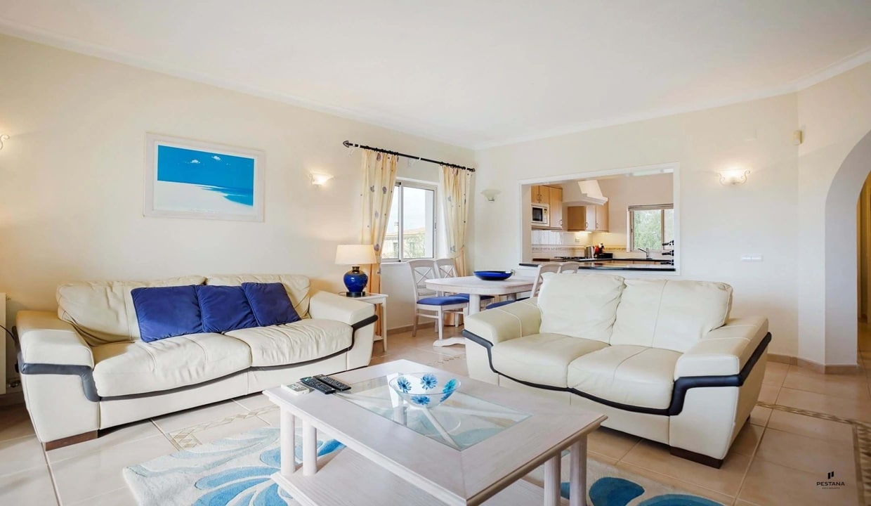 2 Bed Apartment On Gramacho Golf Course Carvoeiro Algarve5