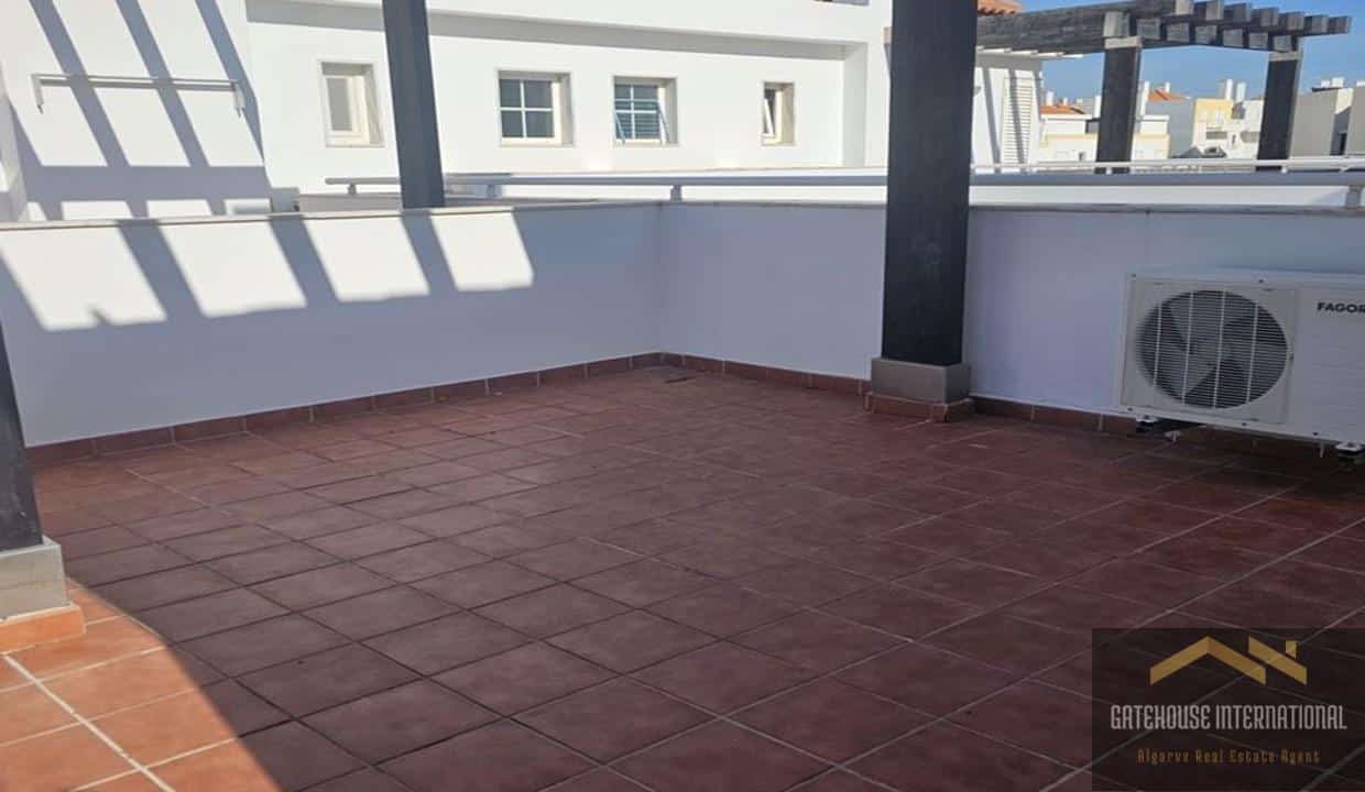 2 Bed Duplex Apartment With Garage & Roof Top Terrace In Cabanas de Tavira 5