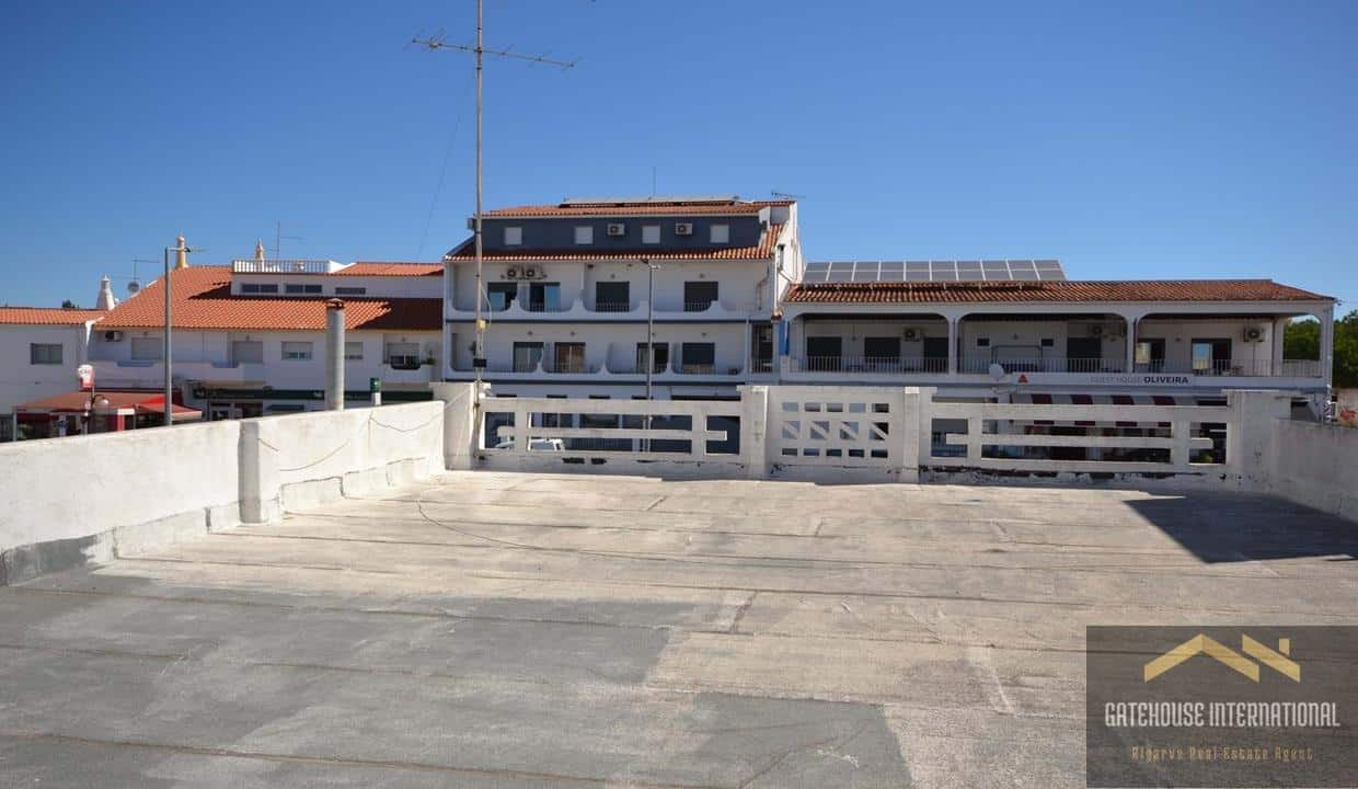 2 Bed House For Habitation Or Commercial Use In Boliquieme Algarv5