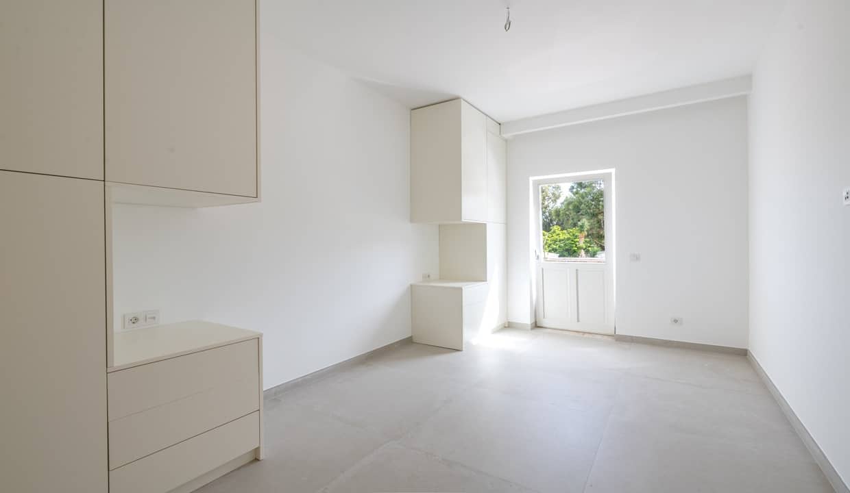 2 Bed Renovated Apartment In Lagos Centre Algarve 1