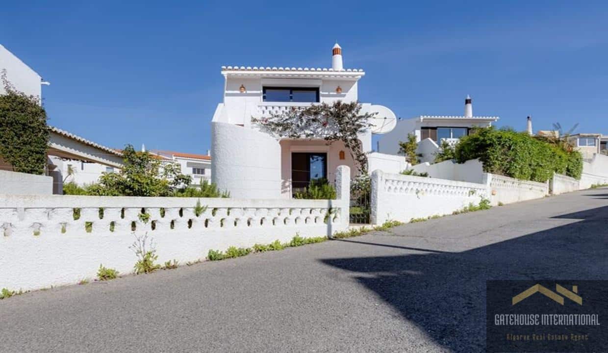 2 Bed Sea View Villa In Praia da Luz Algarve12