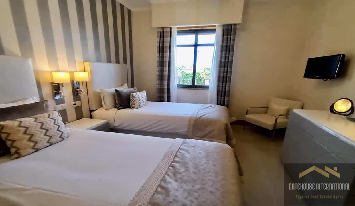 2 Bed Top Floor Apartment In Vilamoura Algarve 56