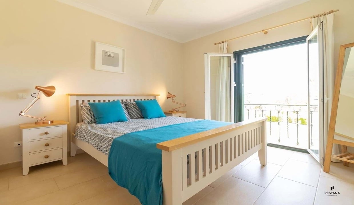 3 Bed Apartment On Gramacho Golf Course Carvoeiro Algarve 00