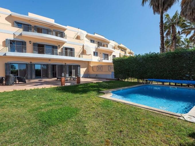 Villa met 3 slaapkamers en zeezicht en zwembad in Lagos Algarve 34