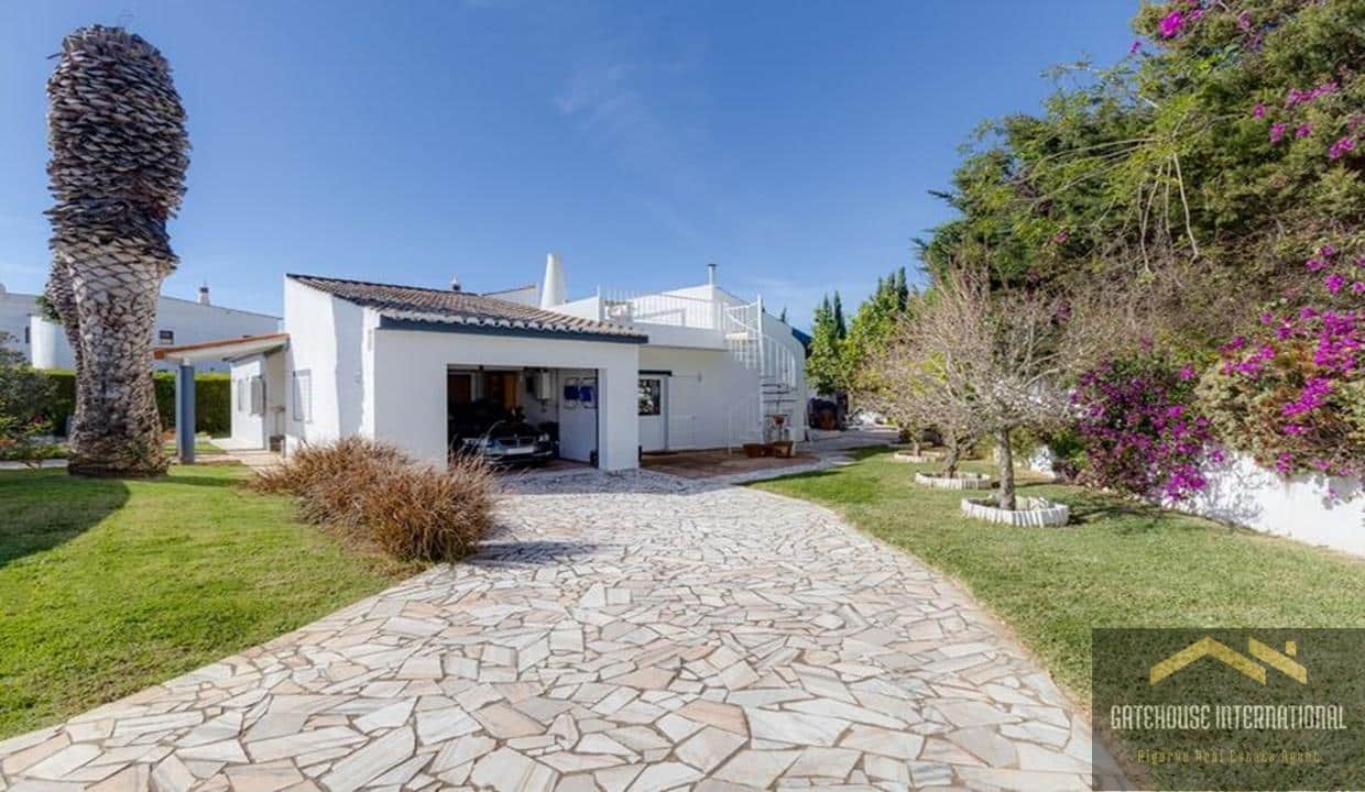3 Bed Single Storey Villa In Montinhos Da Luz West Algarve44