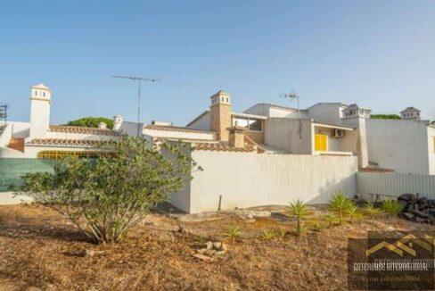 3 Bed Townhouse In Duas Sentinelas Quarteira Algarve