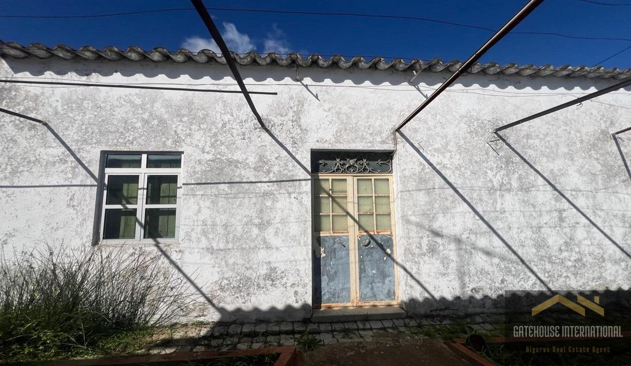 3 Bed Traditional Villa In Sao Bras de Alportel Algarve For Sale 00