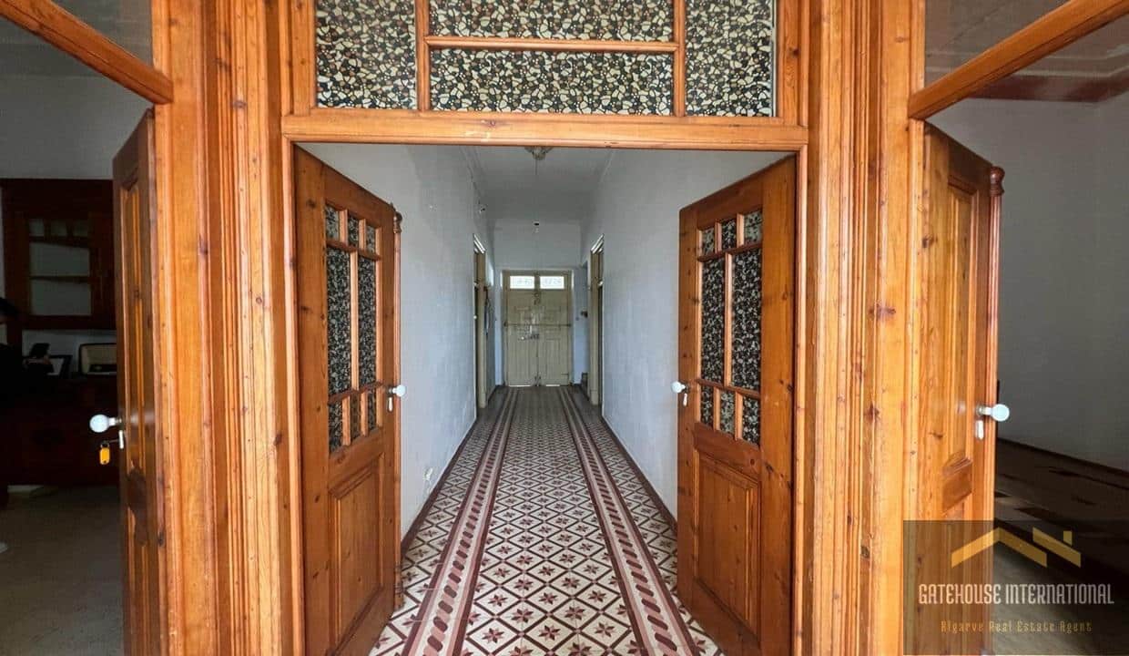 3 Bed Traditional Villa In Sao Bras de Alportel Algarve For Sale 1