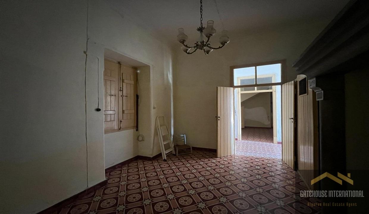 3 Bed Traditional Villa In Sao Bras de Alportel Algarve For Sale 4