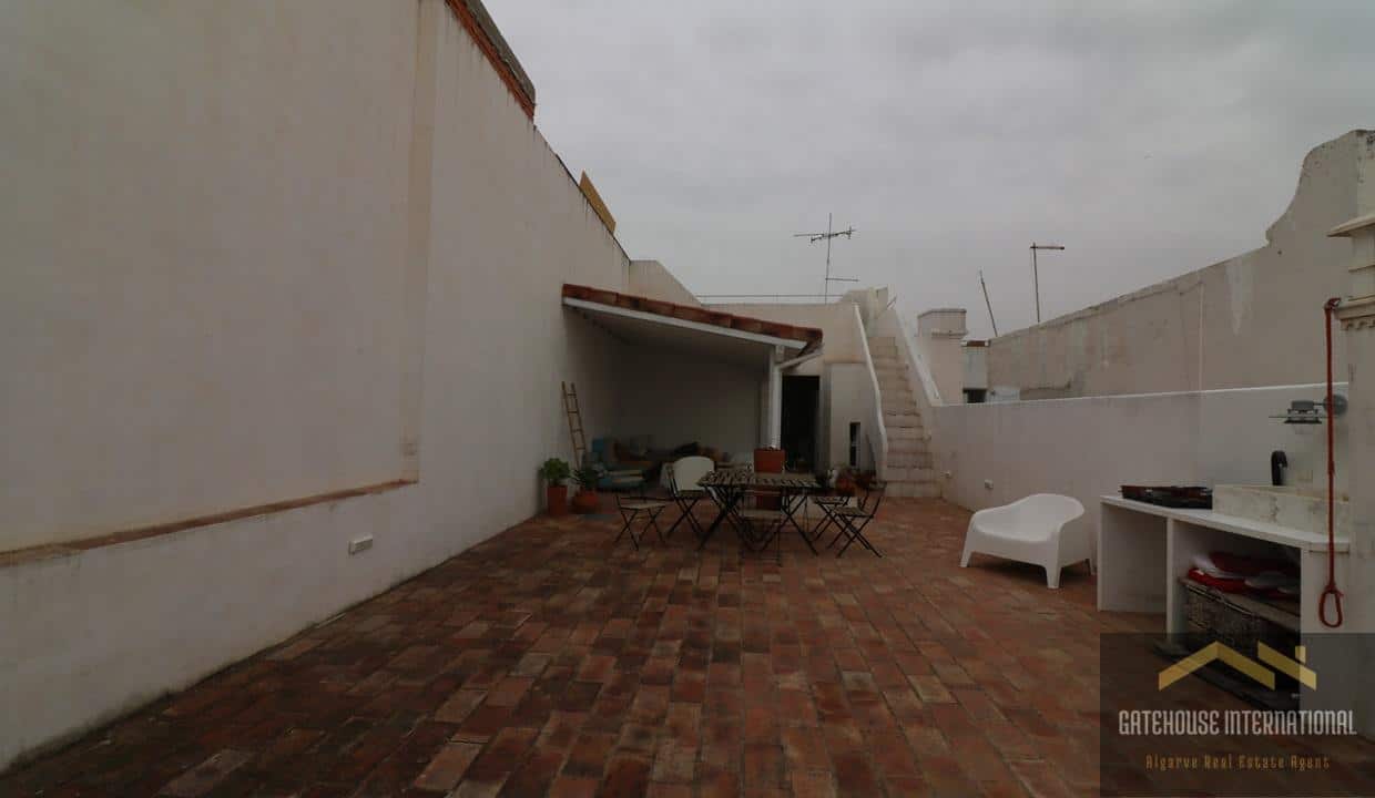 3 Bed Villa For Sale In Olhao Centre Algarve 00