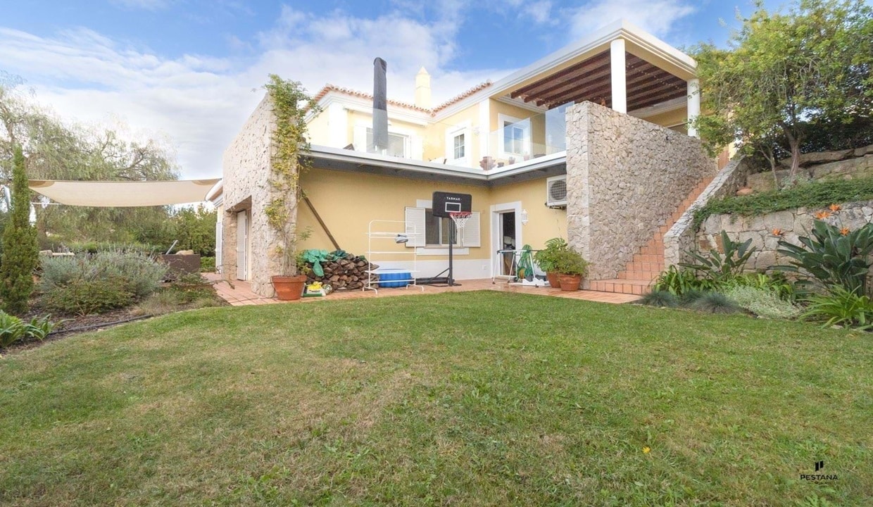3 Bed Villa On Gramacho Golf In Carvoeiro Algarve 12