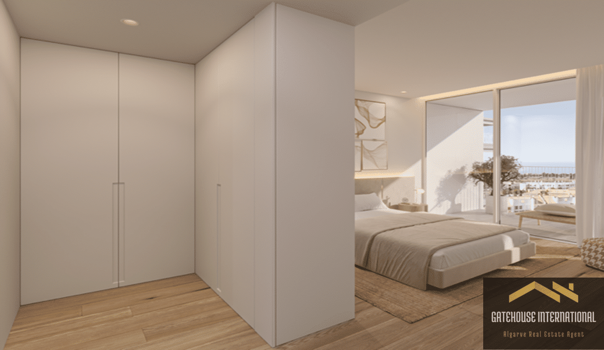 4 Bed Luxury Apartment In Vilamoura Algarve98