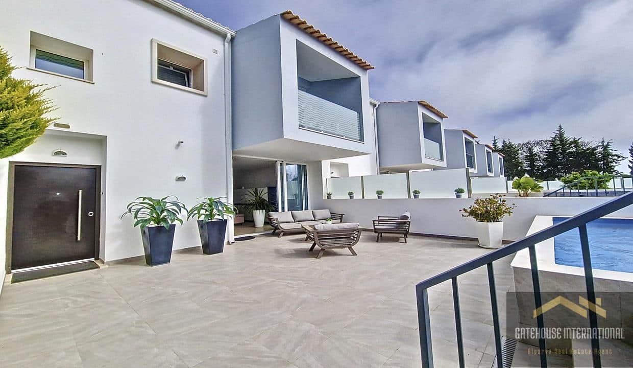 4 Bed Townhouse With Box Garage In Albufeira Algarve7