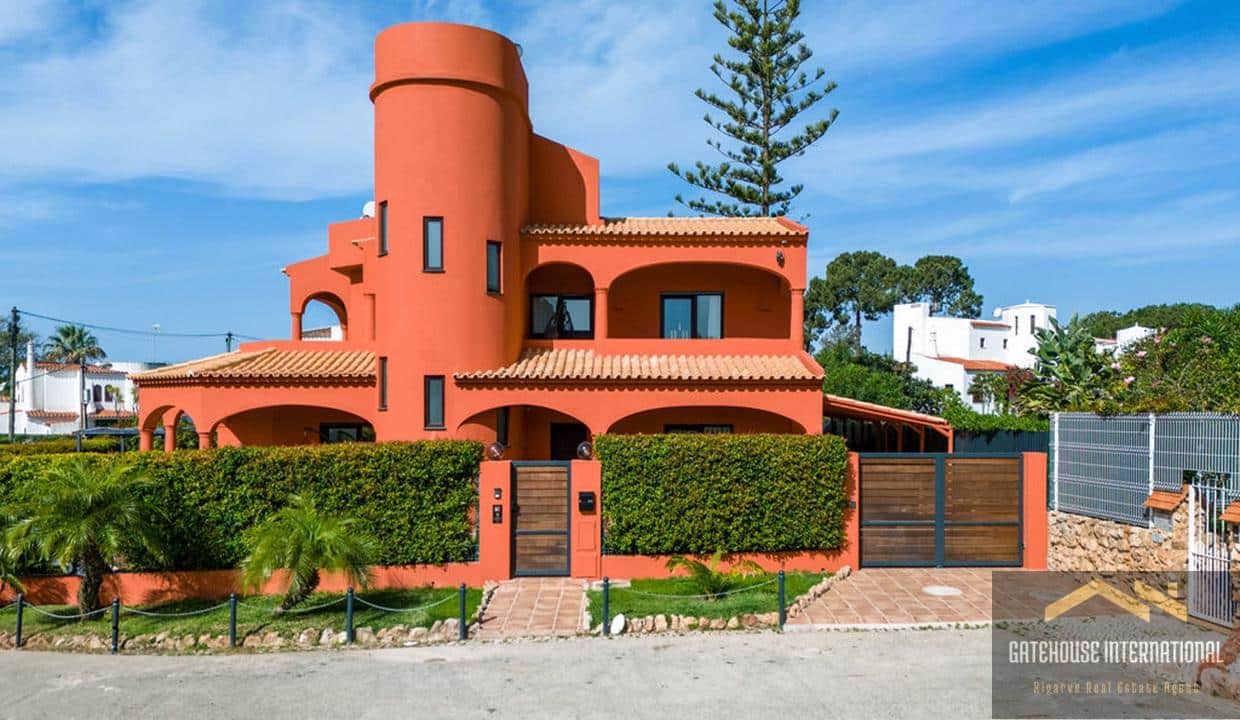 4 Bed Villa For Sale In Quarteira Algarve 23