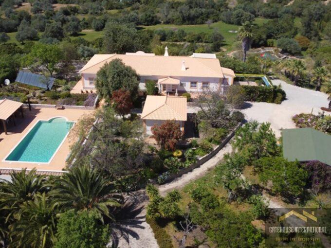 Villa De 4 Dormitorios Con 8 Hectáreas Con Un Lago En Estoi Algarve 5