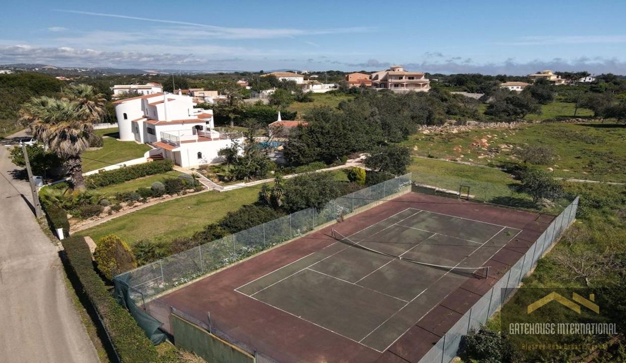 4 Bed Villa With Pool & Tennis Court in Albufeira Algarve 4