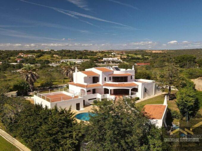 4 Bed Villa With Pool Tennis Court in Albufeira Algarve 7