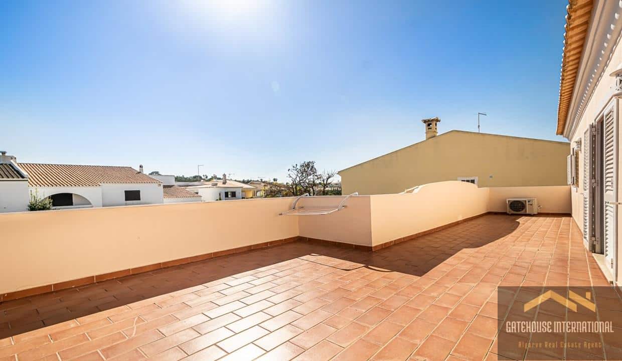 4 Bedroom Villa With Pool Near Loule Algarve 2