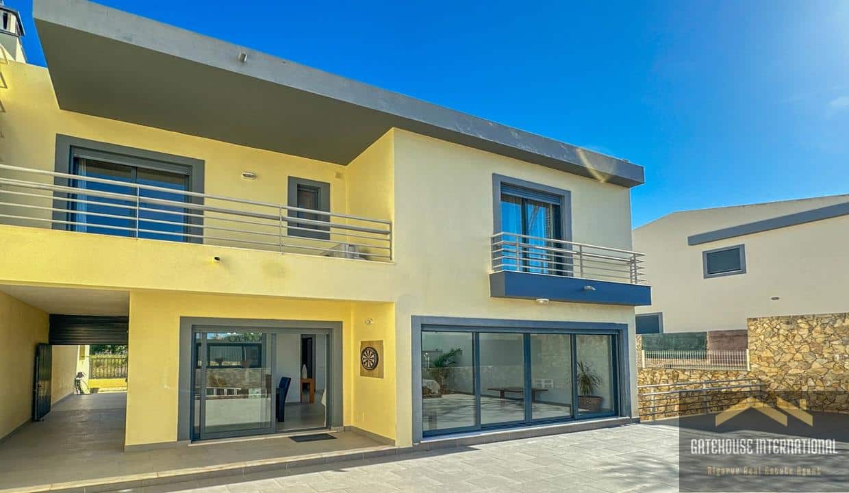 5 Bed Semi Detached Villa In Semino Quarteira Algarve44
