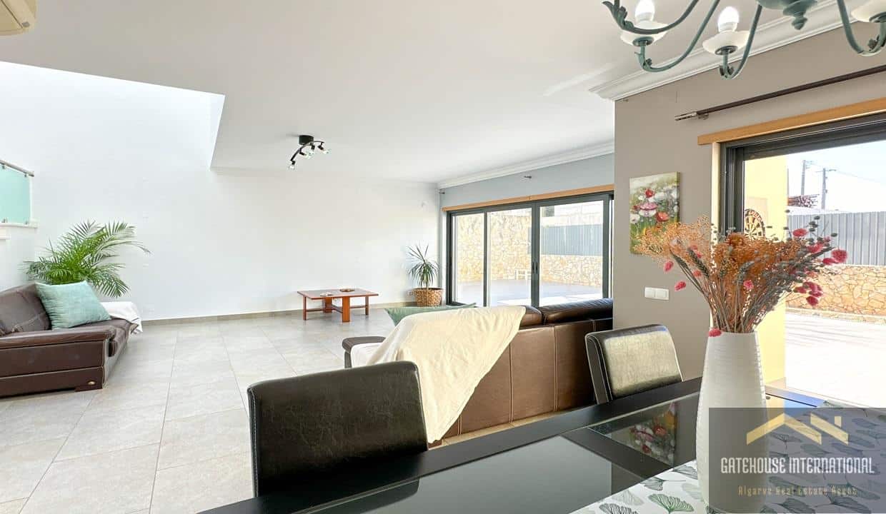 5 Bed Semi Detached Villa In Semino Quarteira Algarve7