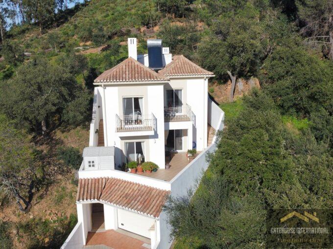 Volledig ingerichte vrijstaande villa met 2 slaapkamers en garage nabij Sao Bras de Alportel 3