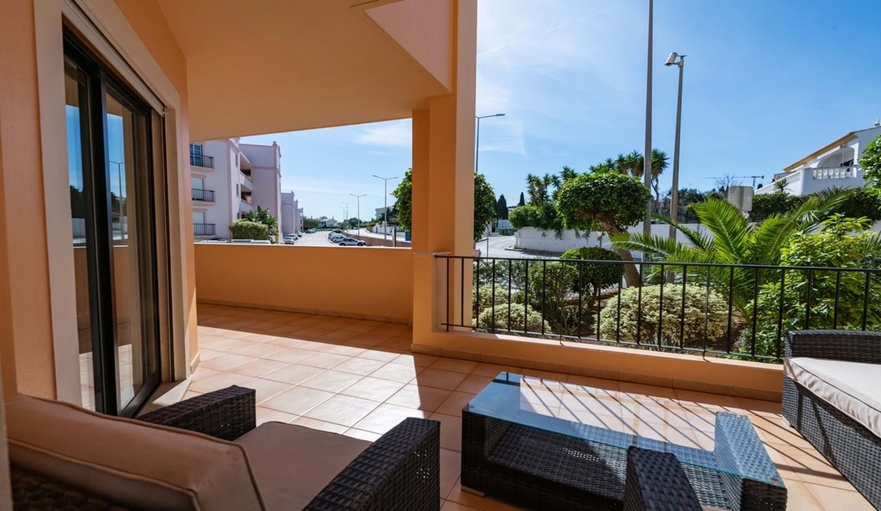 Ground Floor 3 Bed Apartment In Estrela da Luz Algarve54