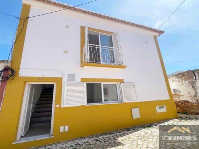 Casa Adosada Tradicional Renovada De 2 Dormitorios En Barao Sao Joao Algarve