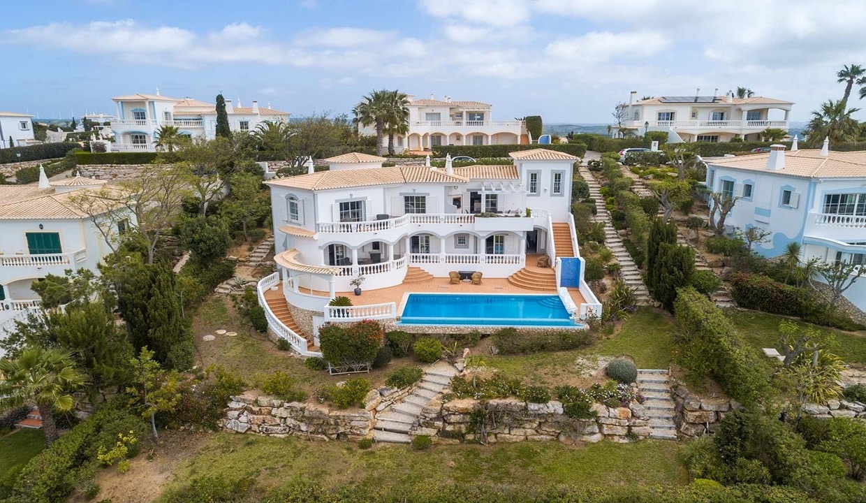 Sea & Golf View Villa For Sale In Parque de Floresta Algarve 3