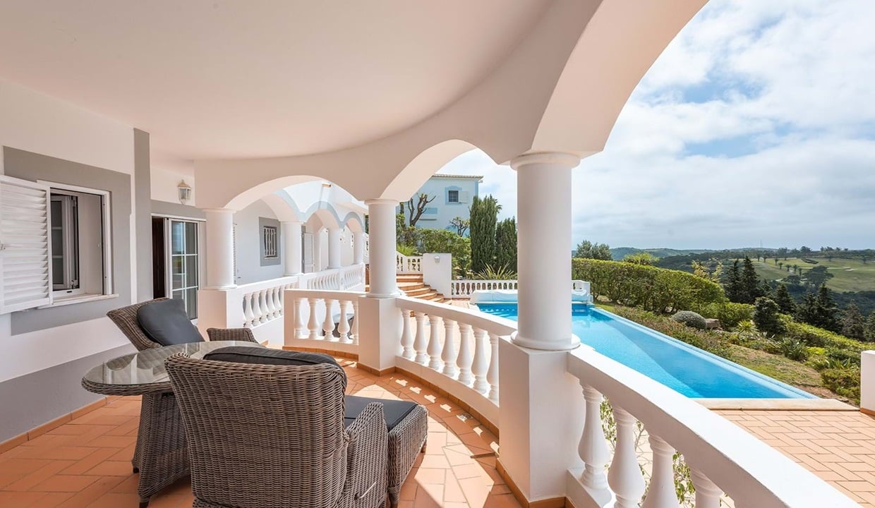 Sea & Golf View Villa For Sale In Parque de Floresta Algarve 32