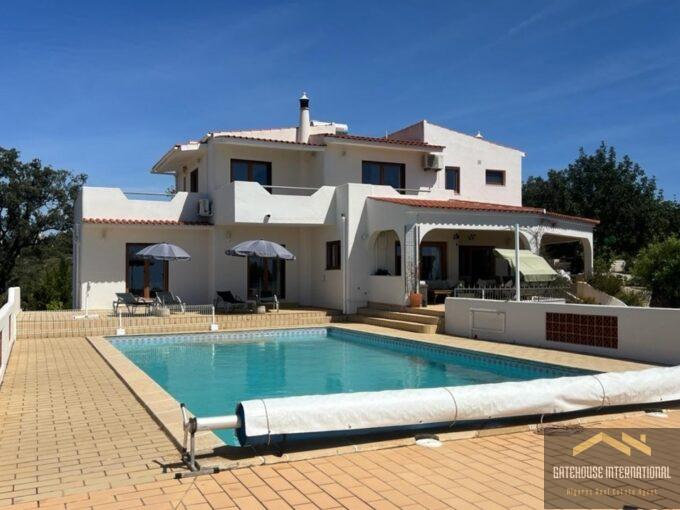Villa met 4 slaapkamers en zeezicht in St Barbara de Nexe Algarve 32