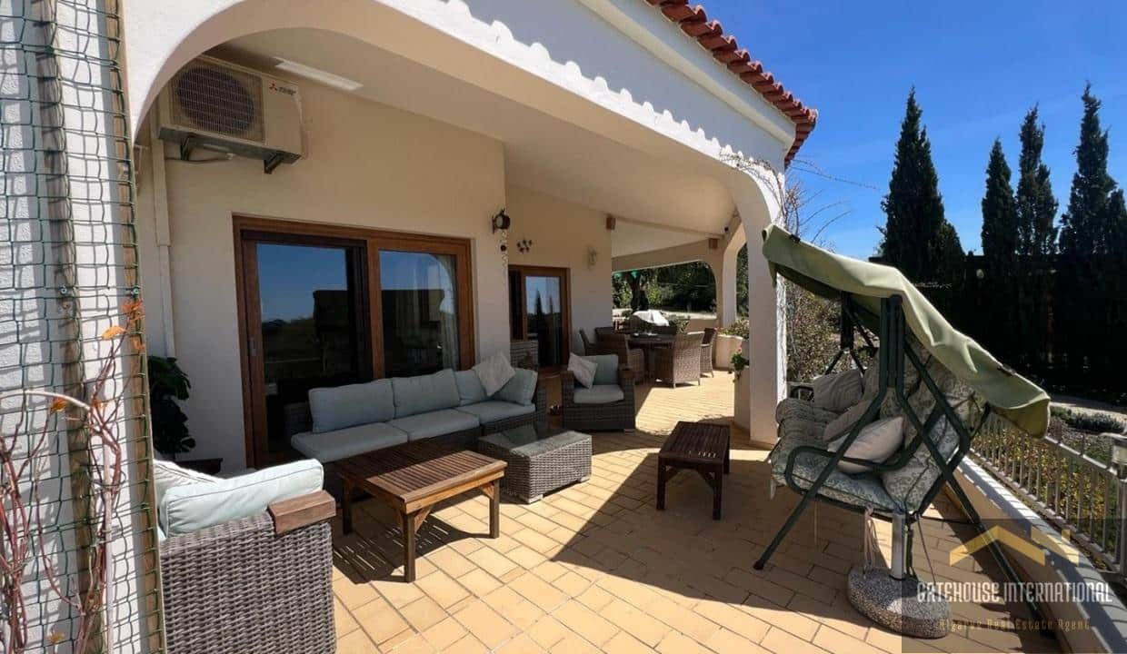 Sea View 4 Bed Villa In St Barbara de Nexe Algarve