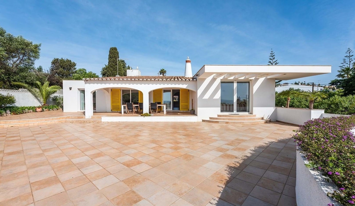 Sea View 4 Bed Villa With 1 Bed Annexe In Praia da Luz Algarve 87