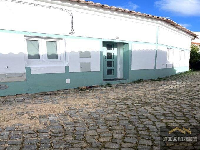 Casa De Pueblo Tradicional De 3 Dormitorios En Barao De Sao Miguel Algarve Occidental