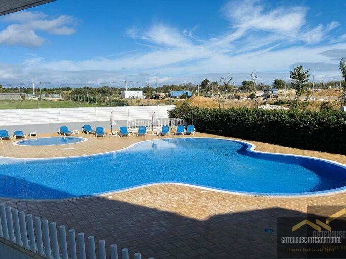 2 Bed Ground Floor Apartment With Pool In Cabanas Algarve 1