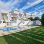 3 Bed Townhouse With Carport & Pool In Albufeira Algarve 33