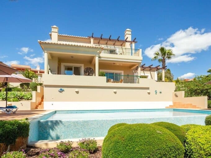 3 Bed Golf Villa For Sale In Carvoeiro Algarve34