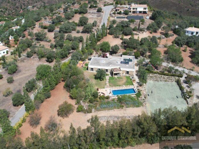 4 Bed Villa Plus Large Basement In Sao Bras Algarve