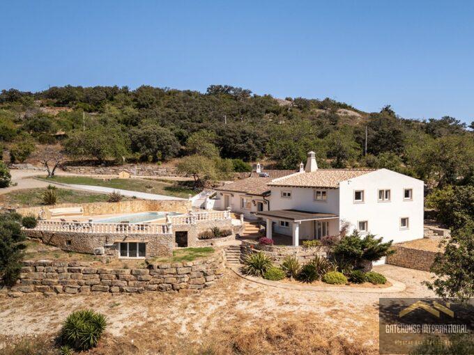 5 Bed Villa For Sale In Loule Central Algarve 1