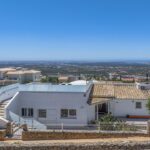 Renovated 2 Bedroom Villa With 180 Degree Sea Views In Goldra Loule34