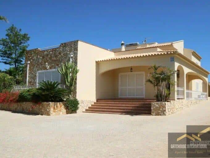 3 Bed Villa With Swimming Pool In Almancil Algarve